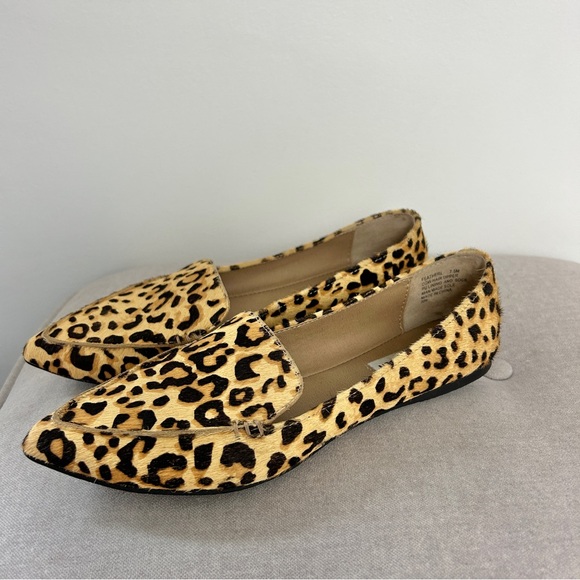 Steve Madden Shoes - STEVE MADDEN Feather Leopard Print Calf Hair Loafer Size 7.5 Pointed Toe Office